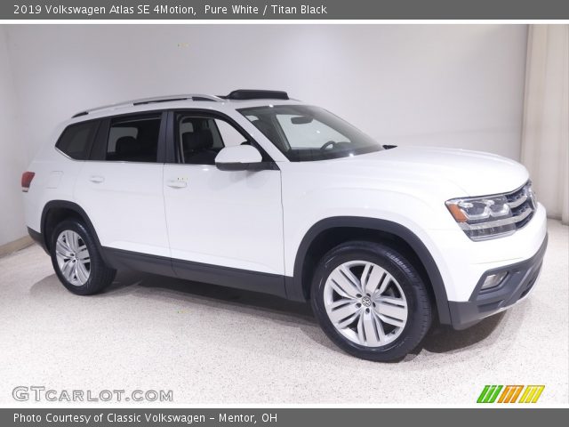 2019 Volkswagen Atlas SE 4Motion in Pure White