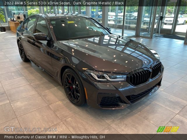 2022 BMW 5 Series 530i xDrive Sedan in Dark Graphite Metallic