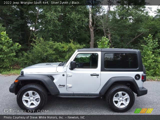 2022 Jeep Wrangler Sport 4x4 in Silver Zynith