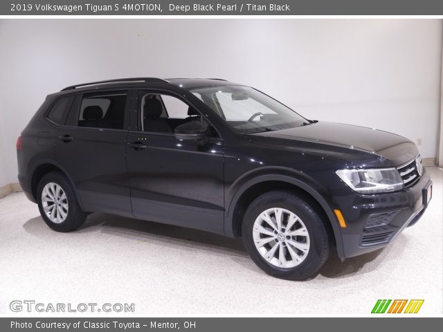 2019 Volkswagen Tiguan S 4MOTION in Deep Black Pearl
