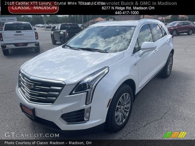 2018 Cadillac XT5 Luxury in Crystal White Tricoat
