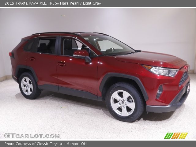 2019 Toyota RAV4 XLE in Ruby Flare Pearl