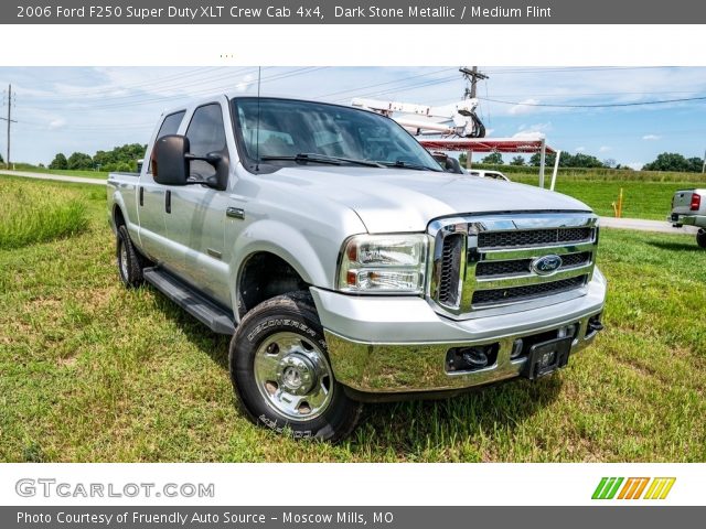 2006 Ford F250 Super Duty XLT Crew Cab 4x4 in Dark Stone Metallic