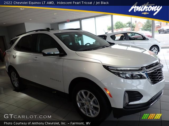 2022 Chevrolet Equinox LT AWD in Iridescent Pearl Tricoat