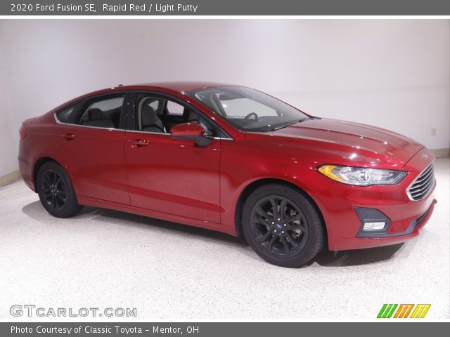 2020 Ford Fusion SE in Rapid Red