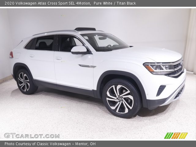 2020 Volkswagen Atlas Cross Sport SEL 4Motion in Pure White