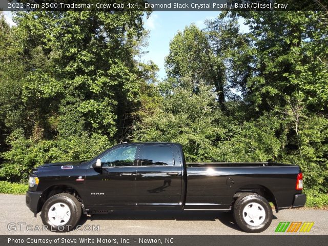 2022 Ram 3500 Tradesman Crew Cab 4x4 in Diamond Black Crystal Pearl