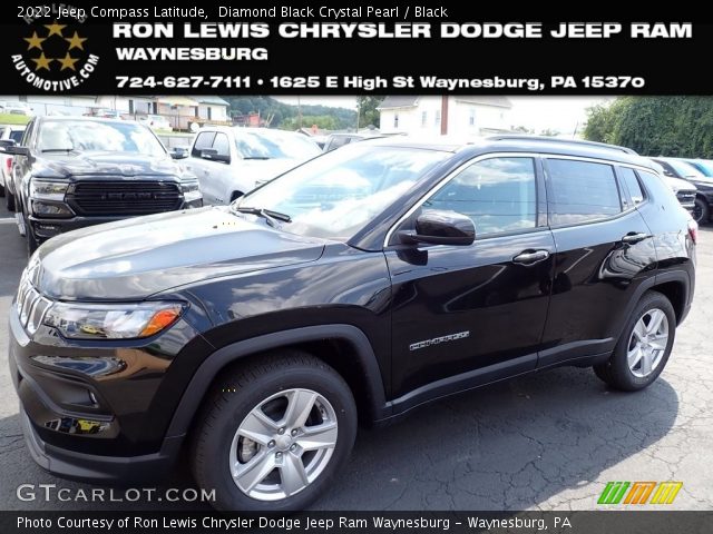 2022 Jeep Compass Latitude in Diamond Black Crystal Pearl