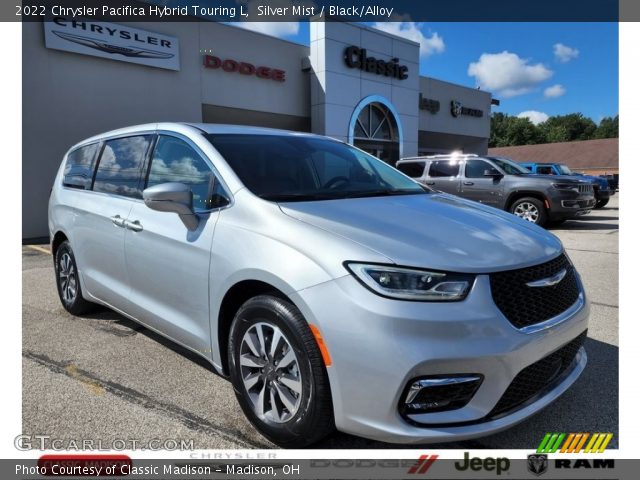 2022 Chrysler Pacifica Hybrid Touring L in Silver Mist