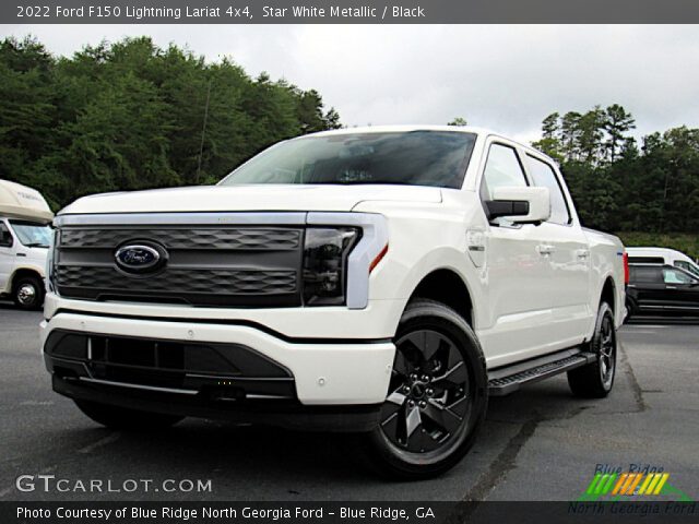 2022 Ford F150 Lightning Lariat 4x4 in Star White Metallic