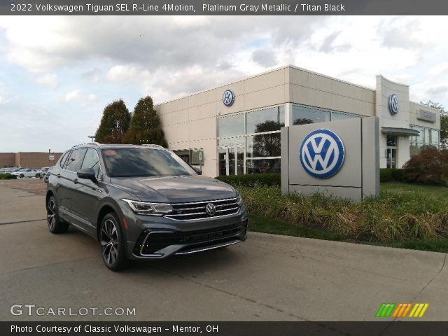 2022 Volkswagen Tiguan SEL R-Line 4Motion in Platinum Gray Metallic