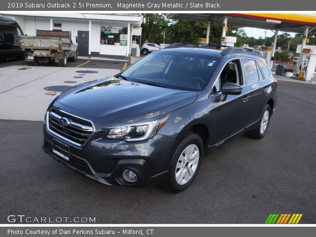2019 Subaru Outback 2.5i Premium in Magnetite Gray Metallic