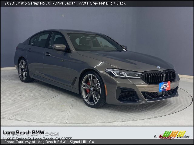 2023 BMW 5 Series M550i xDrive Sedan in Alvite Grey Metallic