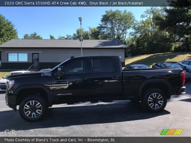 2020 GMC Sierra 3500HD AT4 Crew Cab 4WD in Onyx Black