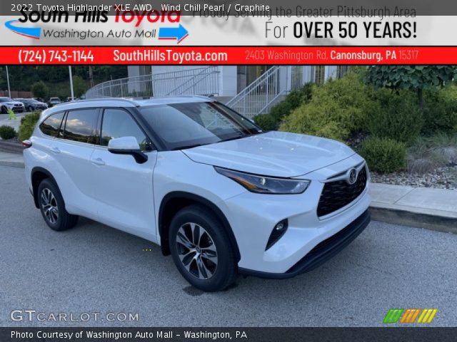 2022 Toyota Highlander XLE AWD in Wind Chill Pearl