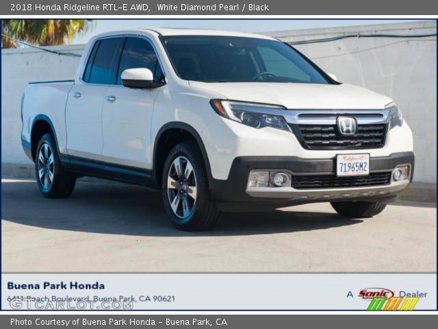 2018 Honda Ridgeline RTL-E AWD in White Diamond Pearl