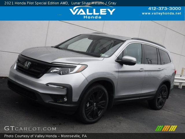 2021 Honda Pilot Special Edition AWD in Lunar Silver Metallic