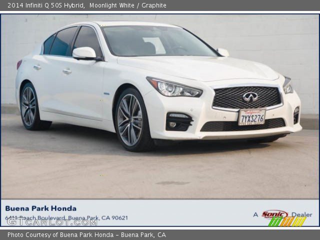 2014 Infiniti Q 50S Hybrid in Moonlight White