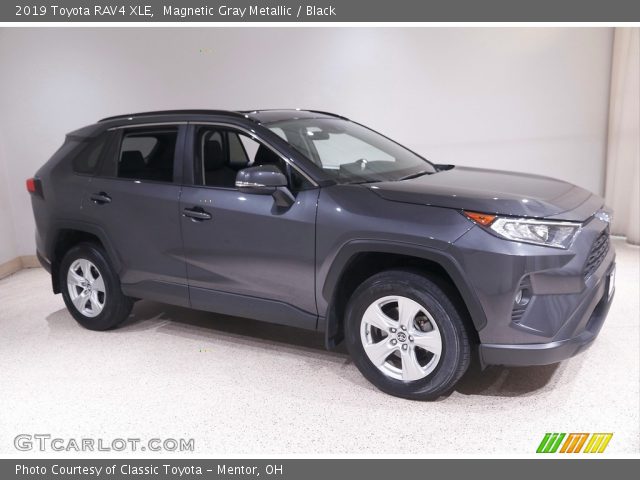 2019 Toyota RAV4 XLE in Magnetic Gray Metallic