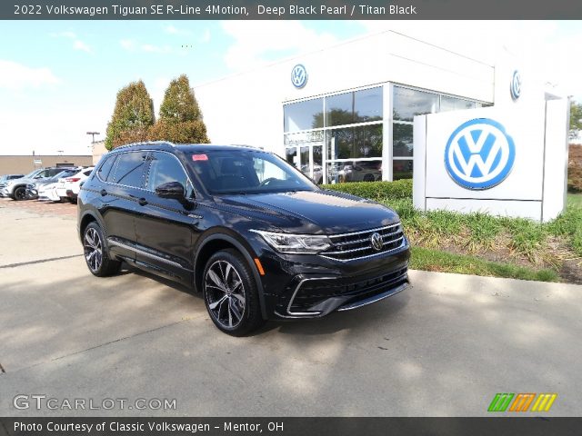 2022 Volkswagen Tiguan SE R-Line 4Motion in Deep Black Pearl
