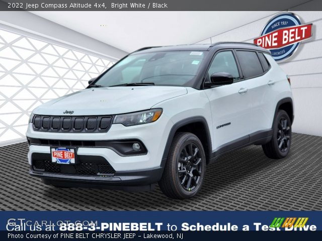 2022 Jeep Compass Altitude 4x4 in Bright White