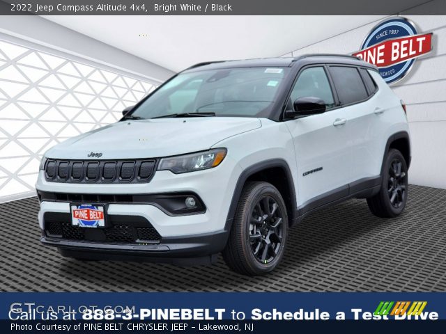 2022 Jeep Compass Altitude 4x4 in Bright White