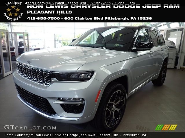 2023 Jeep Grand Cherokee Summit Reserve 4WD in Silver Zynith