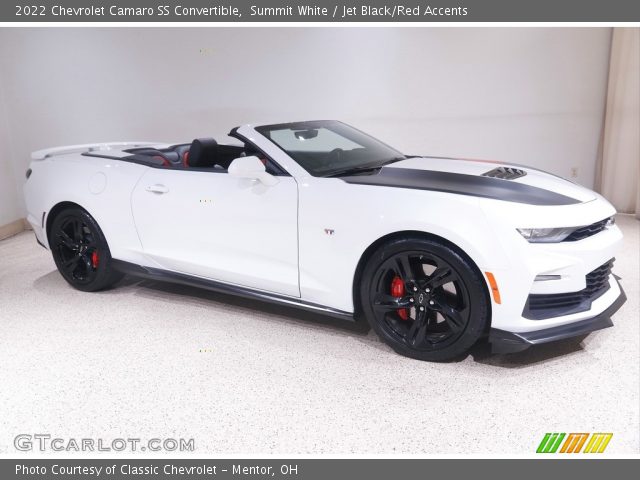 2022 Chevrolet Camaro SS Convertible in Summit White