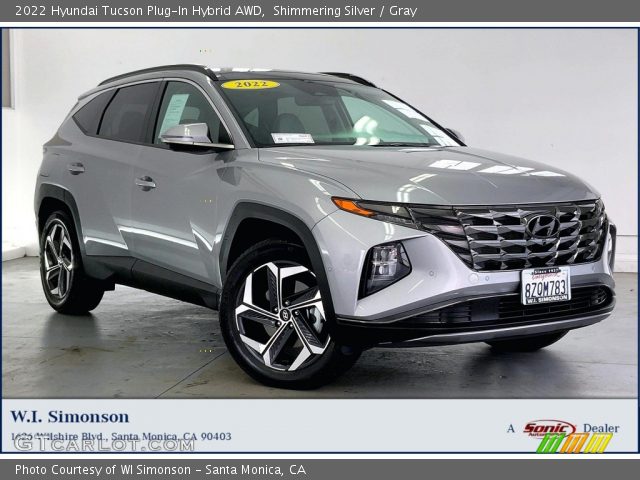 2022 Hyundai Tucson Plug-In Hybrid AWD in Shimmering Silver