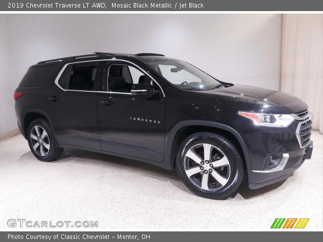 2019 Chevrolet Traverse LT AWD in Mosaic Black Metallic