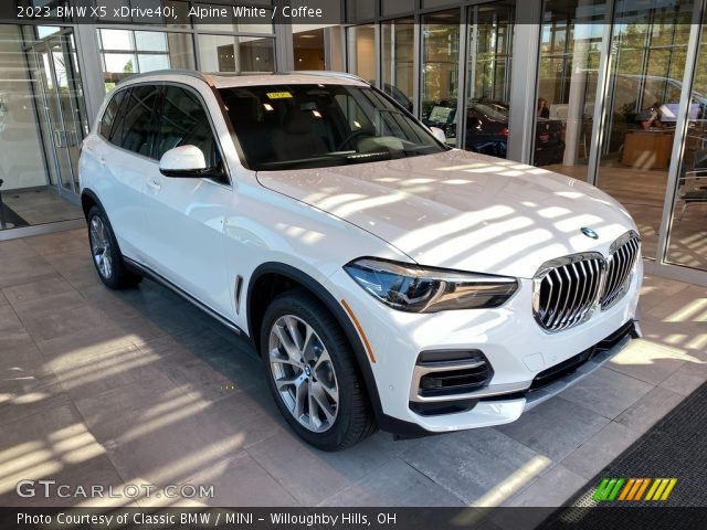 2023 BMW X5 xDrive40i in Alpine White