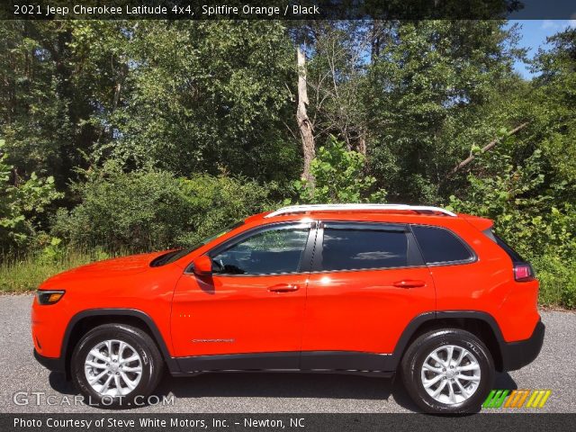 2021 Jeep Cherokee Latitude 4x4 in Spitfire Orange