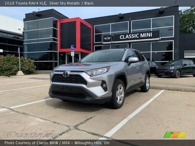 2019 Toyota RAV4 XLE in Silver Sky Metallic