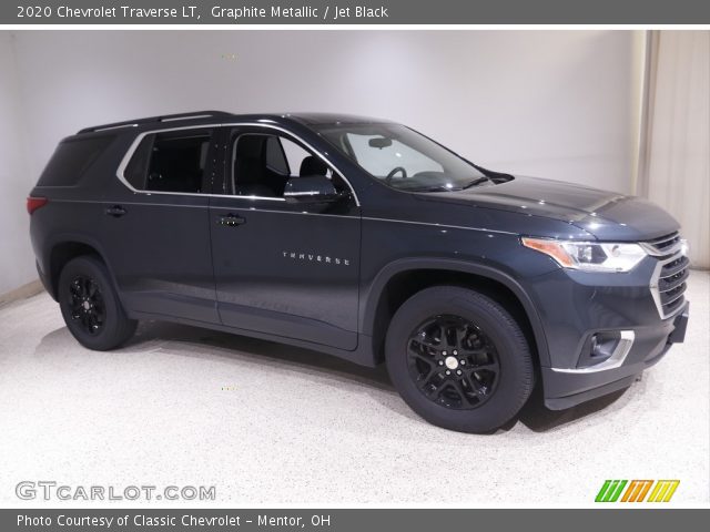 2020 Chevrolet Traverse LT in Graphite Metallic