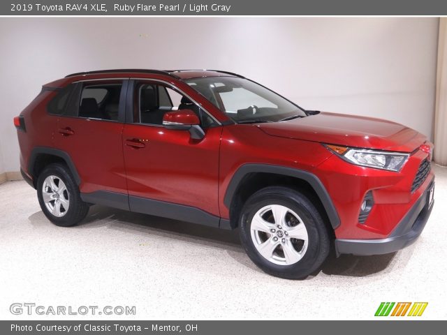 2019 Toyota RAV4 XLE in Ruby Flare Pearl