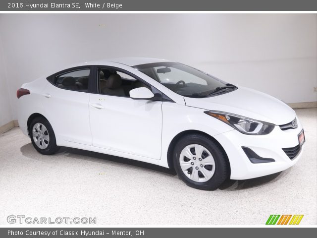 2016 Hyundai Elantra SE in White