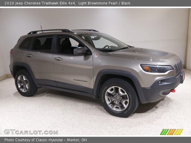 2019 Jeep Cherokee Trailhawk Elite 4x4 in Light Brownstone Pearl