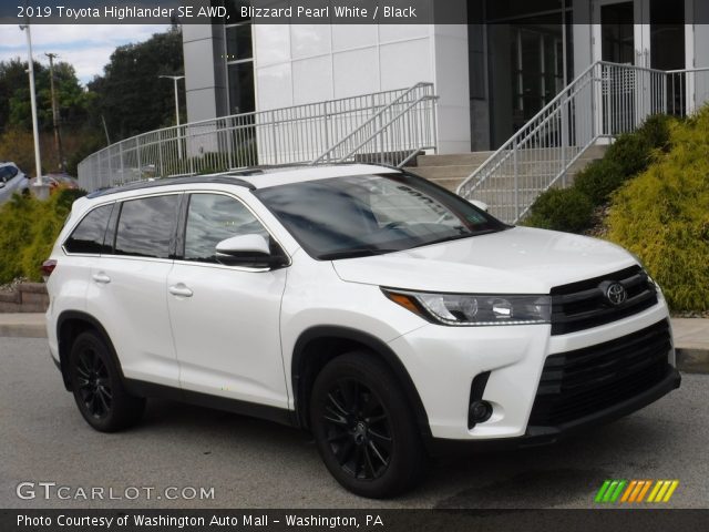 2019 Toyota Highlander SE AWD in Blizzard Pearl White