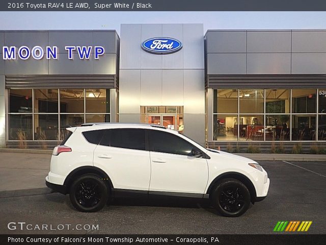 2016 Toyota RAV4 LE AWD in Super White