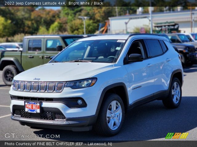 2022 Jeep Compass Latitude 4x4 in Bright White
