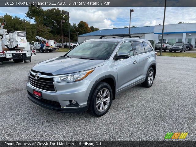 2015 Toyota Highlander XLE AWD in Silver Sky Metallic
