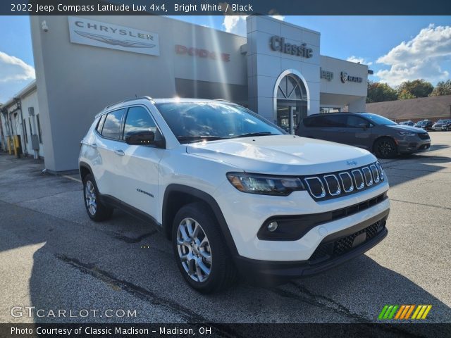 2022 Jeep Compass Latitude Lux 4x4 in Bright White