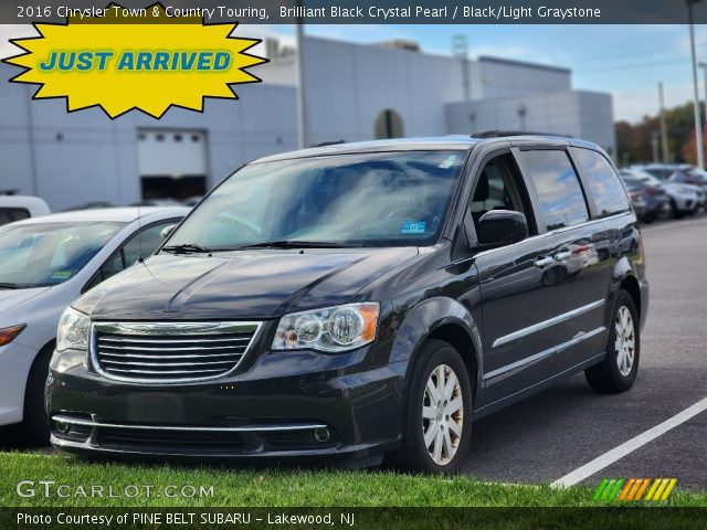 2016 Chrysler Town & Country Touring in Brilliant Black Crystal Pearl