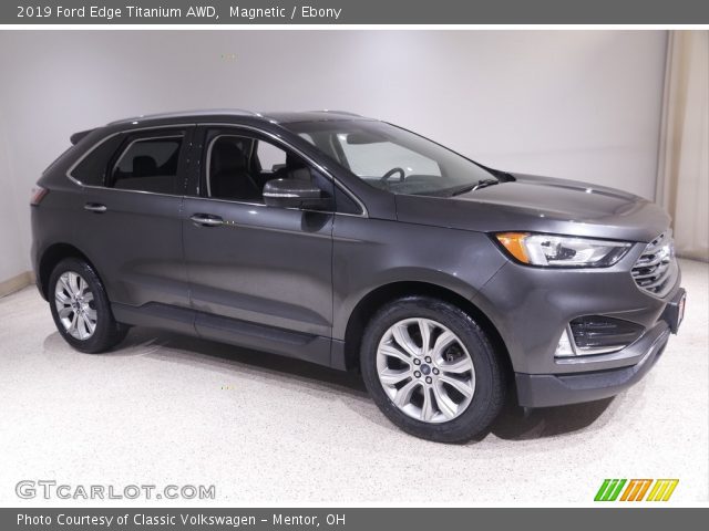 2019 Ford Edge Titanium AWD in Magnetic