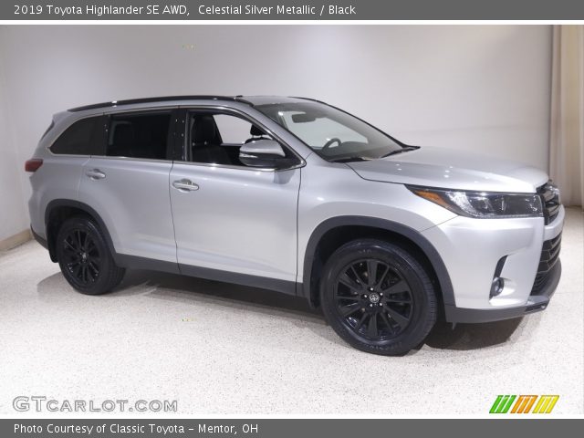 2019 Toyota Highlander SE AWD in Celestial Silver Metallic
