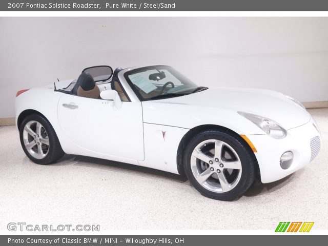 2007 Pontiac Solstice Roadster in Pure White