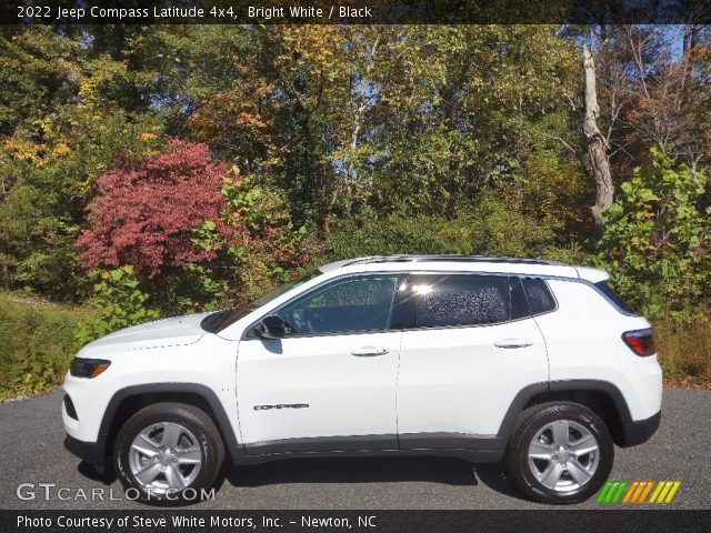 2022 Jeep Compass Latitude 4x4 in Bright White