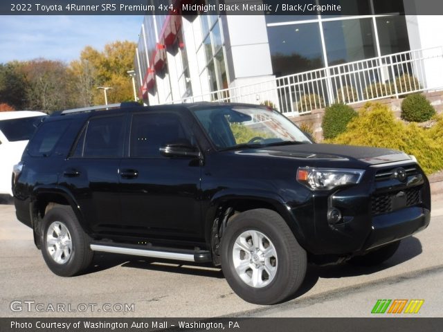 2022 Toyota 4Runner SR5 Premium 4x4 in Midnight Black Metallic