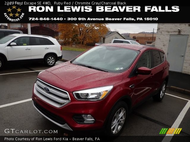 2019 Ford Escape SE 4WD in Ruby Red
