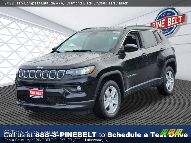 2022 Jeep Compass Latitude 4x4 in Diamond Black Crystal Pearl